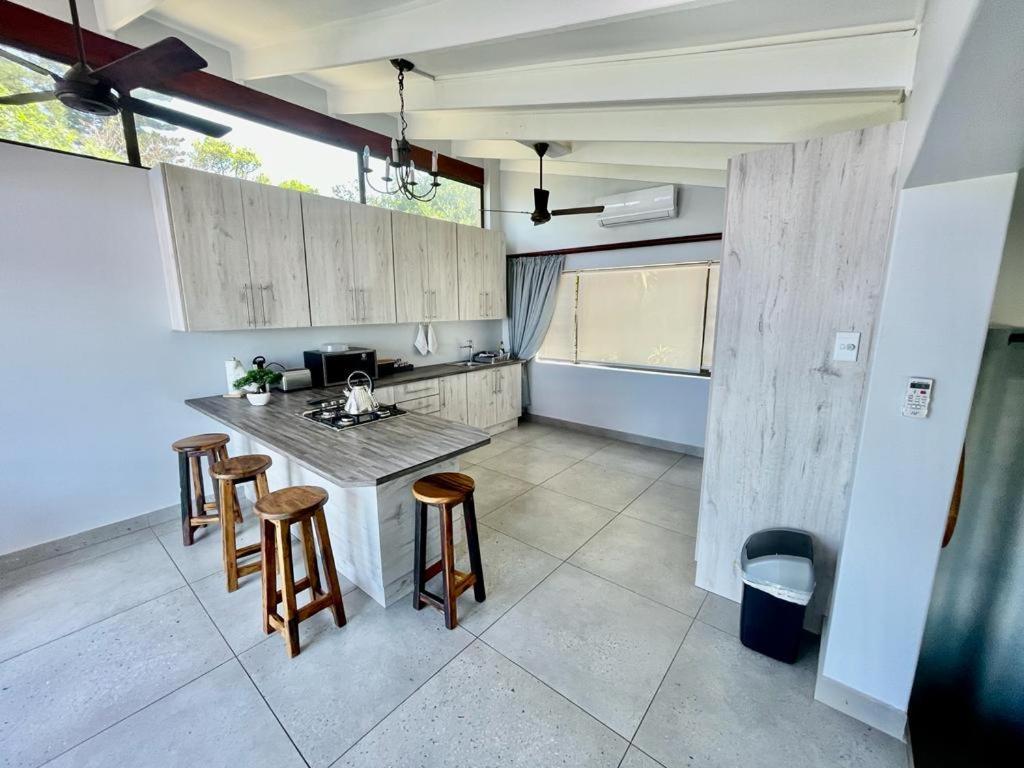 Billfish Apartments Ballito Extérieur photo